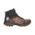 Bota para outdoors 2495